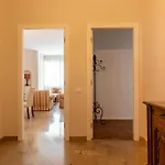 דירה Giulio Apartment-train Station