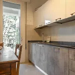 Giulio Apartment-train Station דירה *