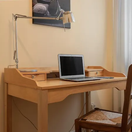 Apartament Giulio Apartment-train Station *